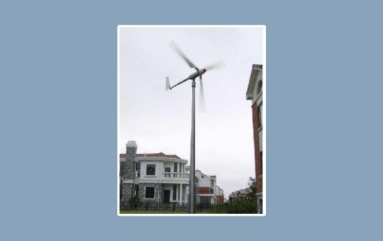 GOWE 3KW Wind Turbine Generator featuring robust, high-capacity blades, designed to efficiently convert wind energy into electricity for larger residential or commercial applications.