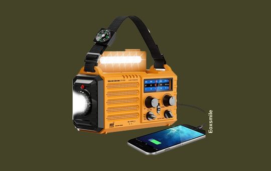 Eoxsmile Portable Solar Hand Crank Flashlight, designed for emergency use with solar charging and hand crank power for reliable light in any situation.