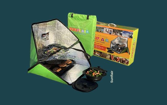 Sunflair: Portable Solar Oven With Complete Cookware