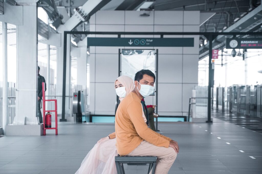 couple, social distancing, train station, coronavirus, face mask, covid-19, covid, distancing, pandemic, protection, new normal, indonesia, jakarta, covid-19, covid, covid, covid, covid, covid, pandemic